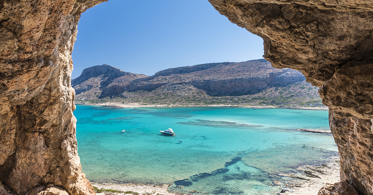 girit adası nerededir, girit adasına nasıl gidilir, girit adası tarihi hakkında bilgiler, girit adasında dalıi yapılır mı