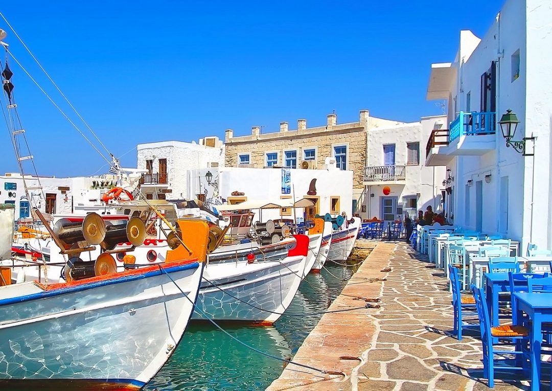 Paros adası nerededir, paros adası nedir, parso adasına nasıl gidilir, paros adası hakkında bilgiler, paros adası tarihi hakkında bilgiler